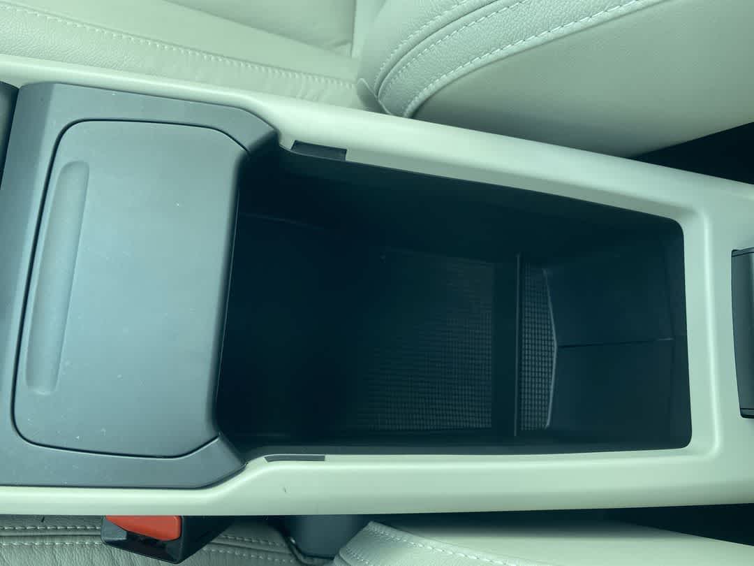 2021 Volvo XC40 Momentum