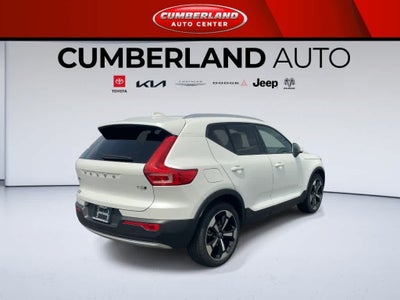 2021 Volvo XC40 Momentum