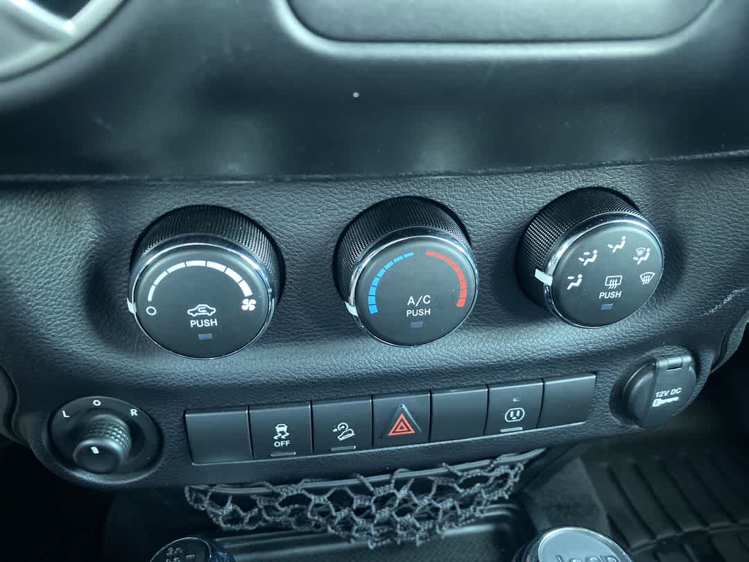 2018 Jeep Wrangler JK Unlimited Sahara