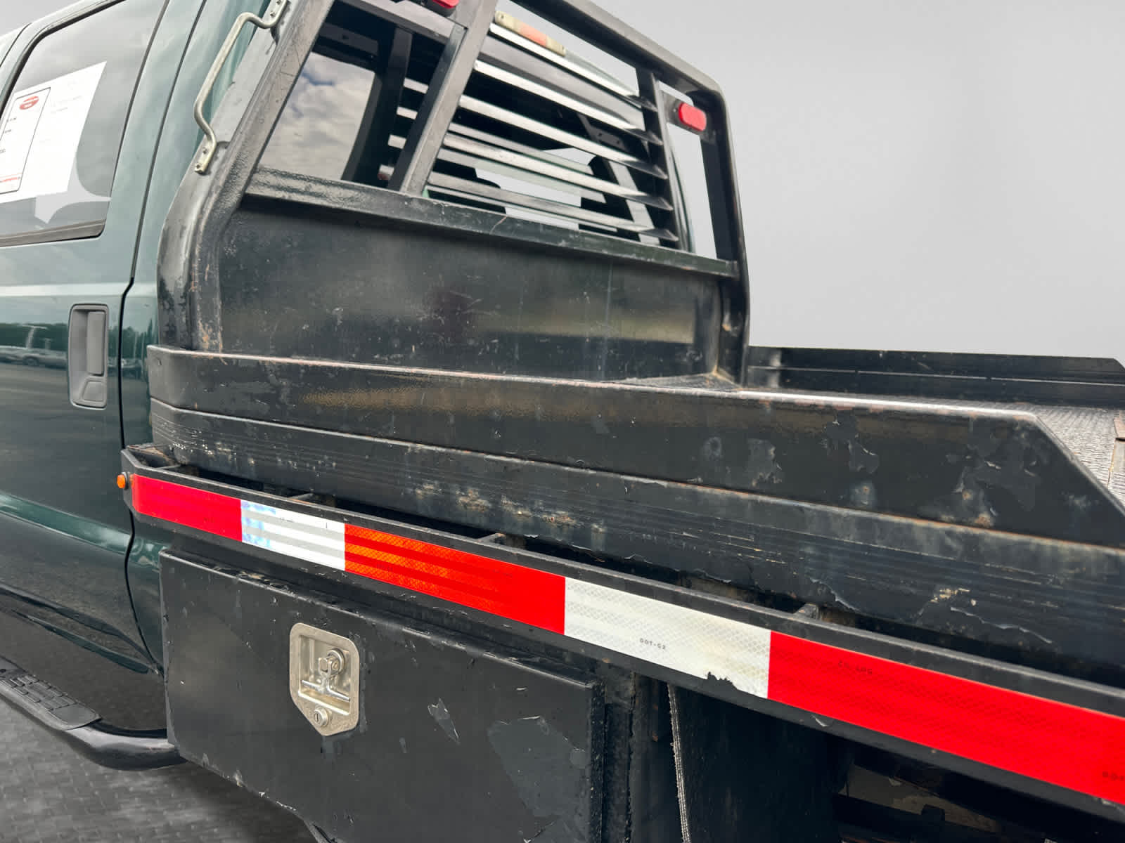 2011 Ford Super Duty F-350 DRW Chassis Cab XLT