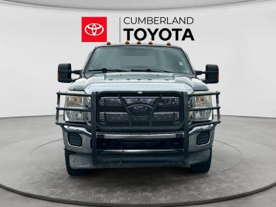 2011 Ford Super Duty F-350 DRW Chassis Cab XLT
