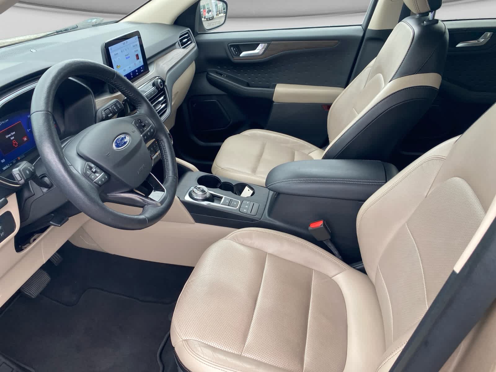 2020 Ford Escape Titanium Hybrid
