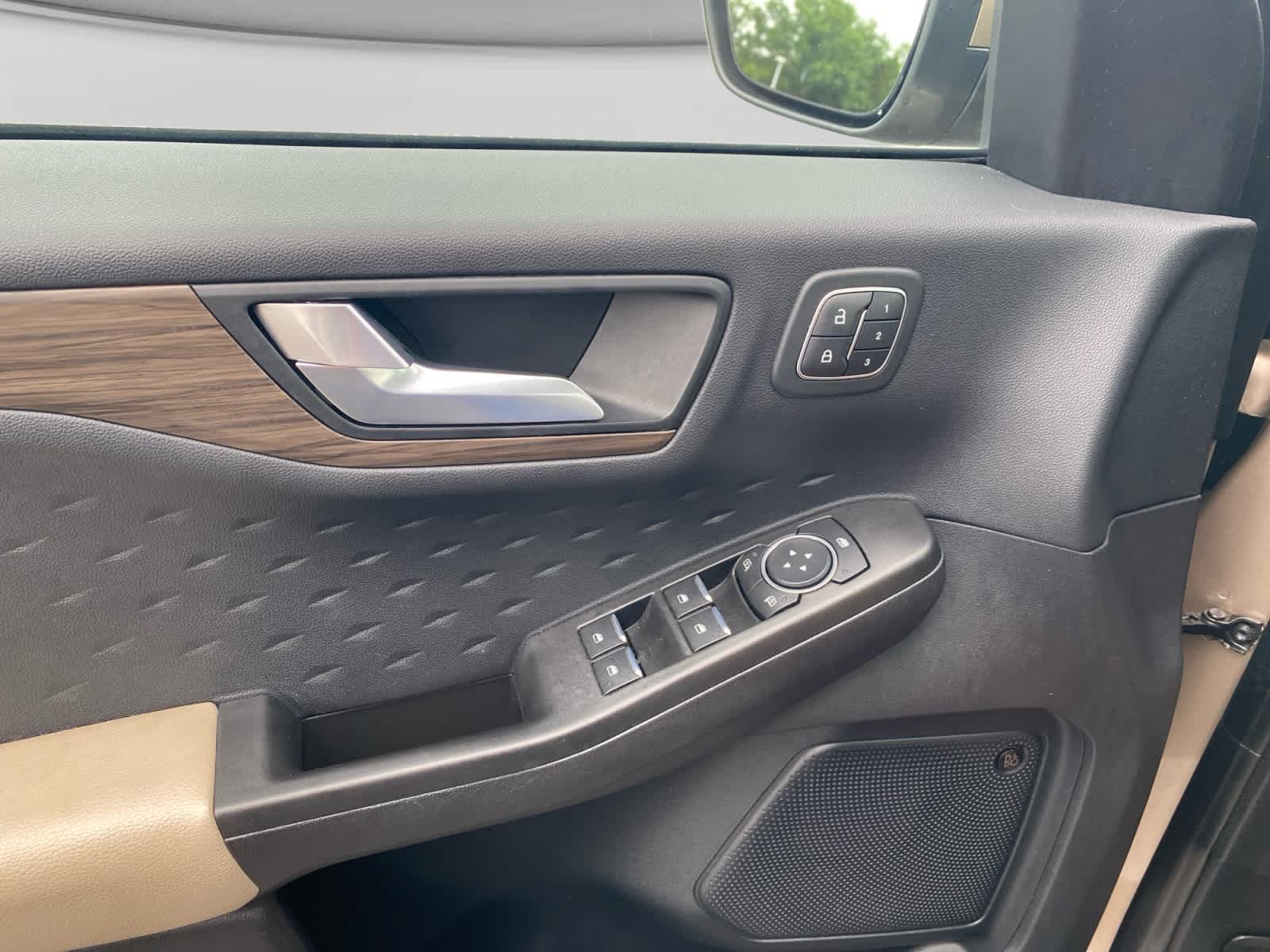 2020 Ford Escape Titanium Hybrid