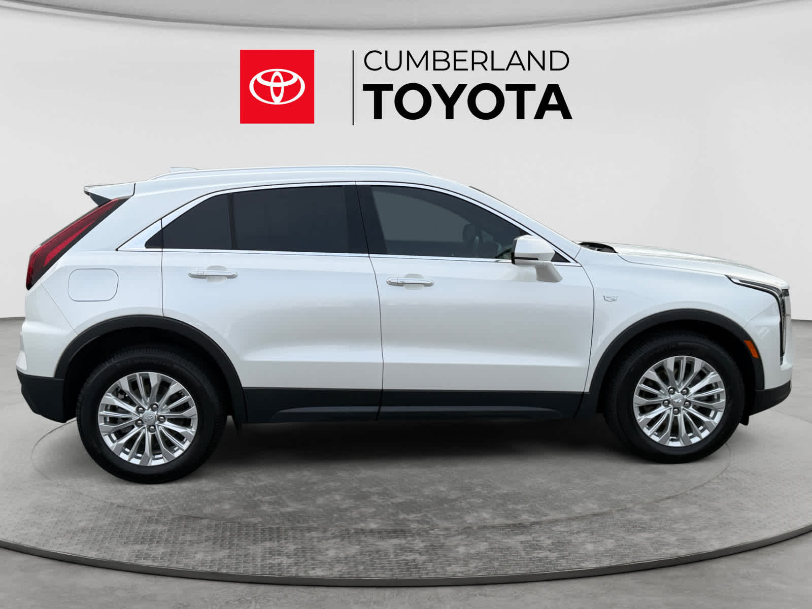 2024 Cadillac XT4 FWD Luxury