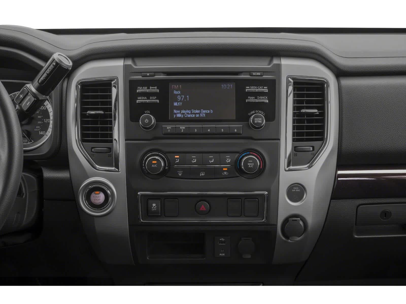 2018 Nissan Titan SV