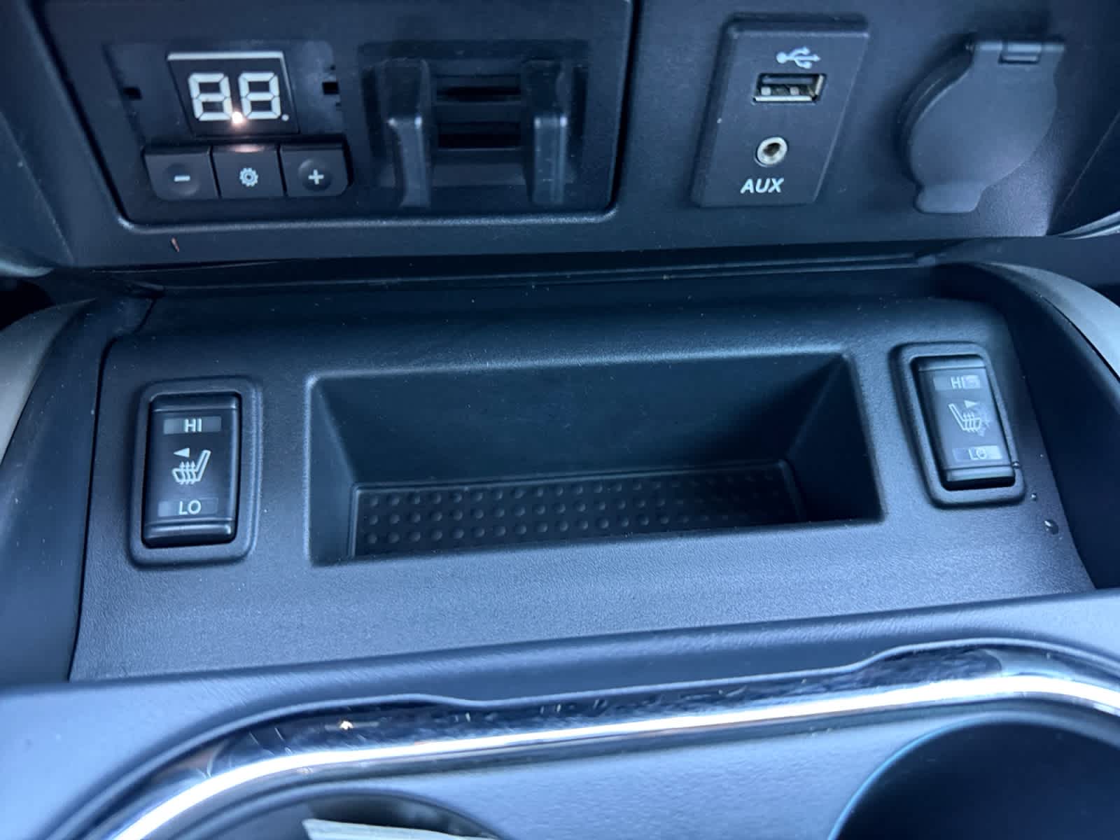 2017 Nissan Titan XD SV