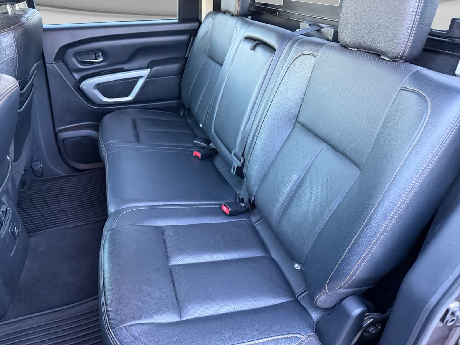 2017 Nissan Titan XD SV