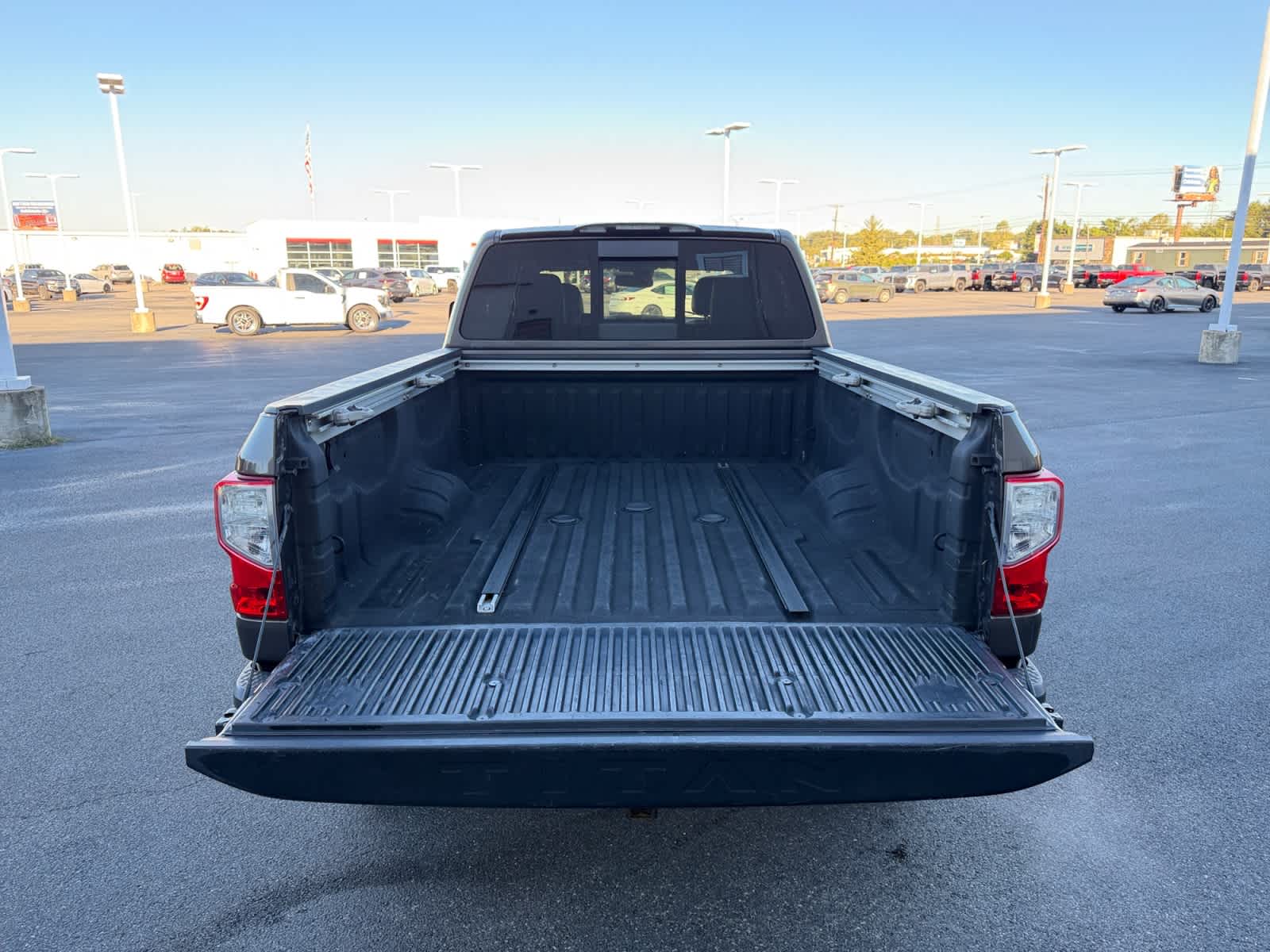2017 Nissan Titan XD SV