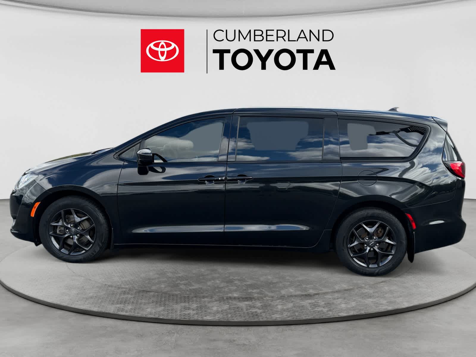 2020 Chrysler Pacifica Touring