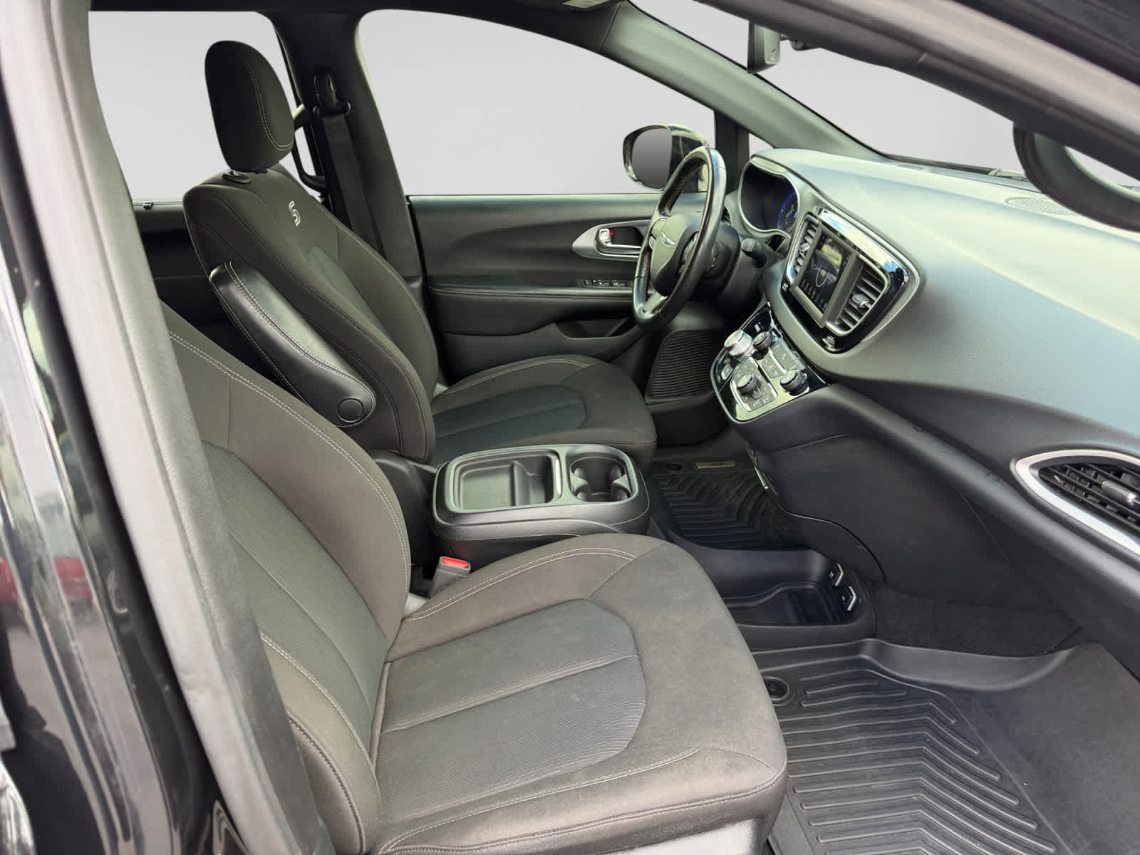 2020 Chrysler Pacifica Touring