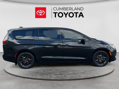 2020 Chrysler Pacifica Touring