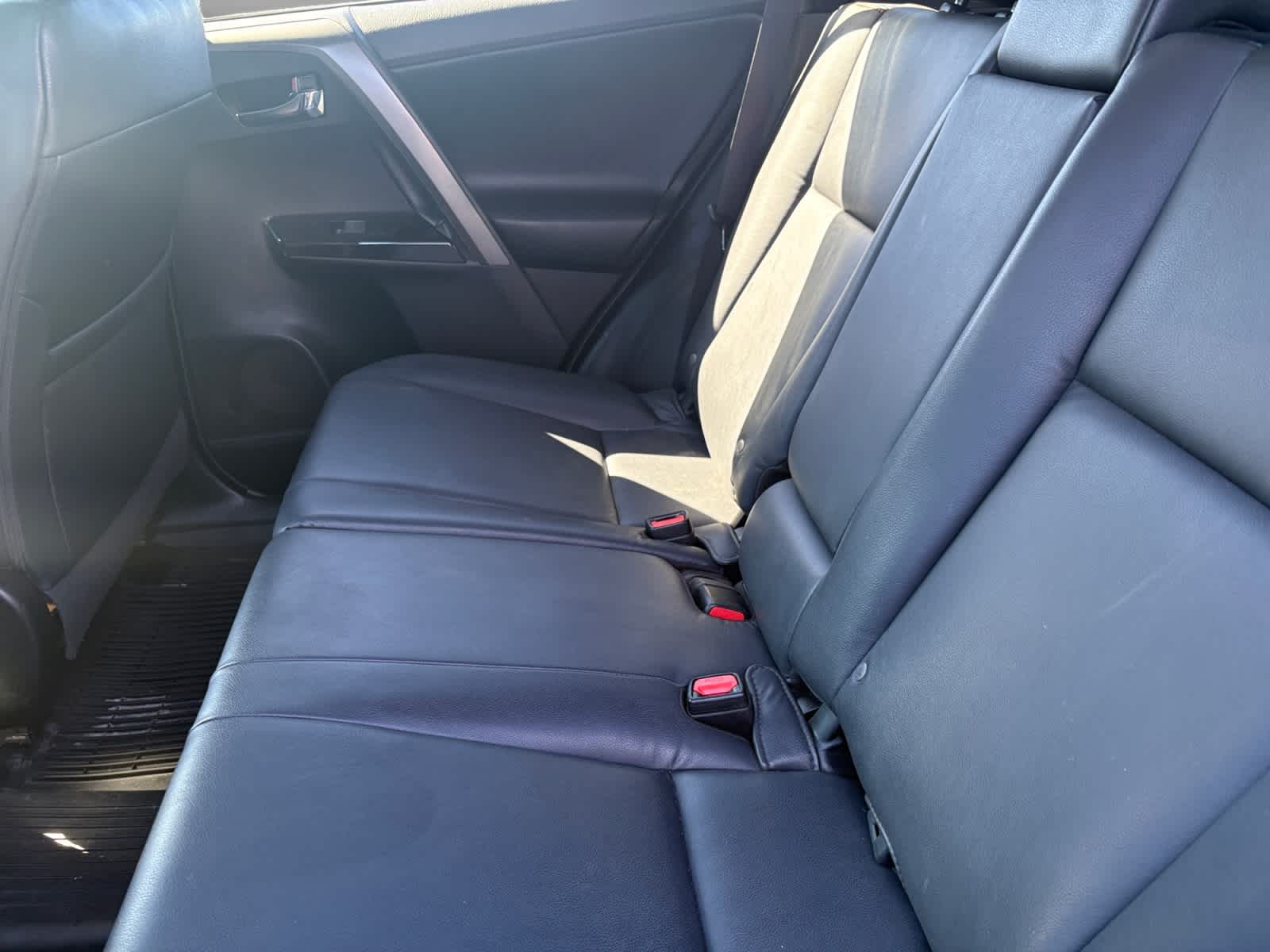 2018 Toyota RAV4 SE