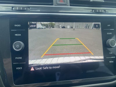 2023 Volkswagen Tiguan SE R-Line Black