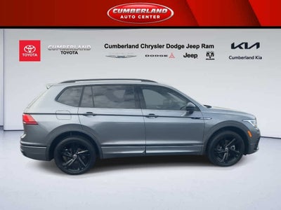 2023 Volkswagen Tiguan SE R-Line Black