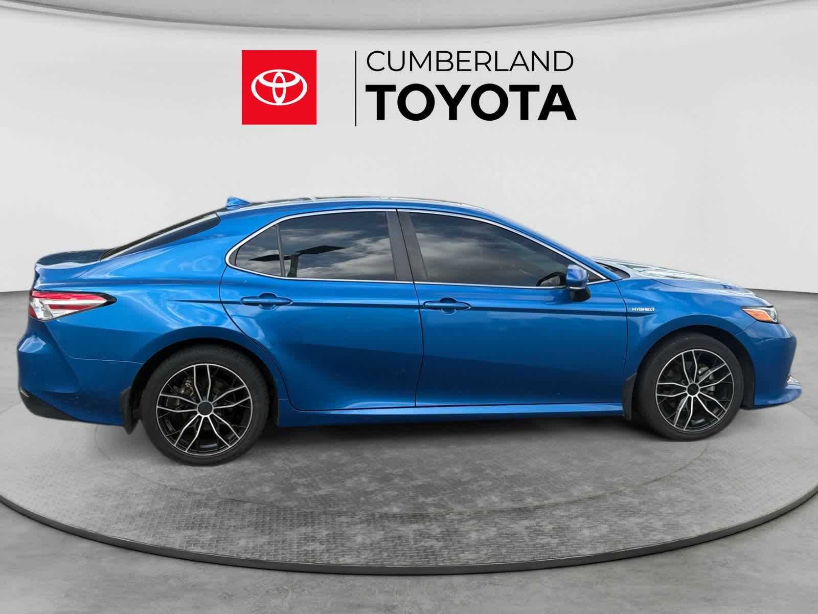 2020 Toyota Camry Hybrid LE
