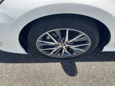 2023 Toyota Camry Hybrid XLE