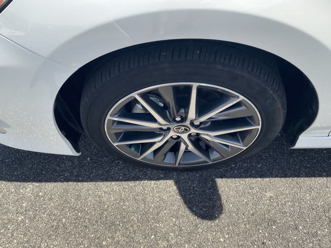 2023 Toyota Camry Hybrid XLE