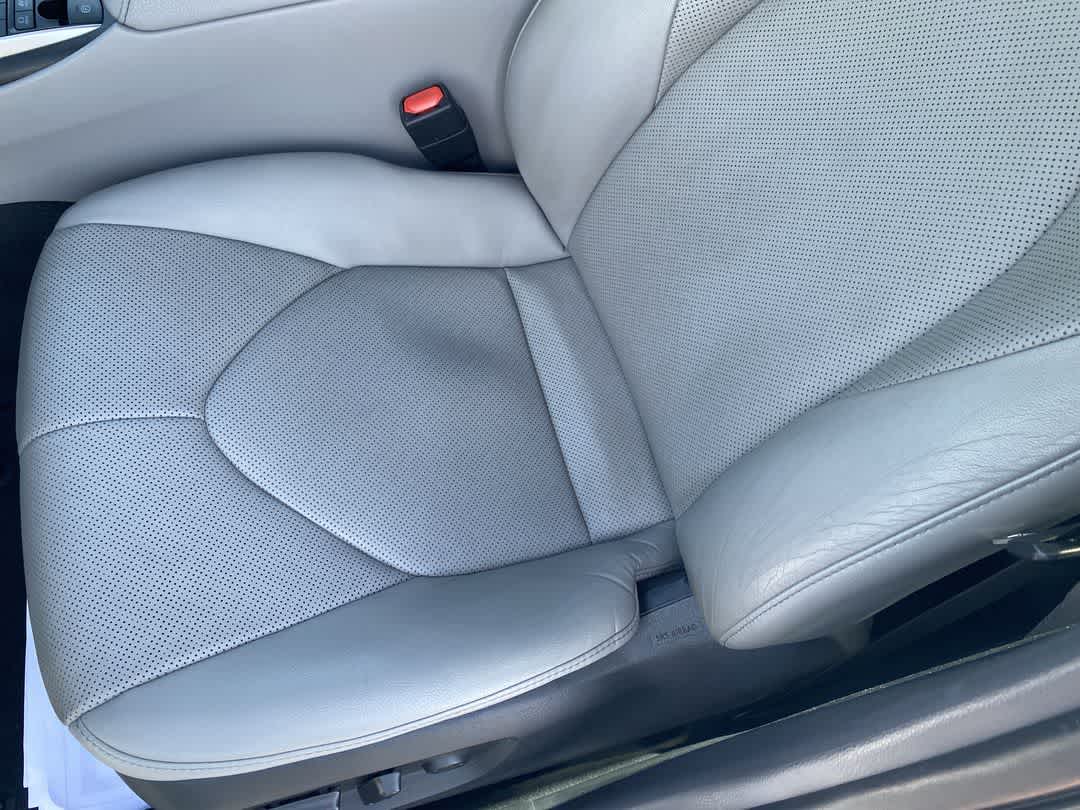 2023 Toyota Camry Hybrid XLE