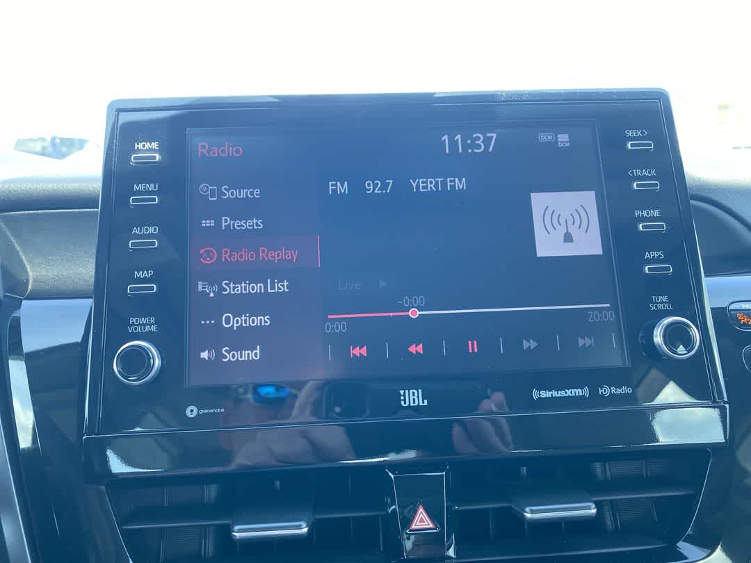 2023 Toyota Camry Hybrid XLE