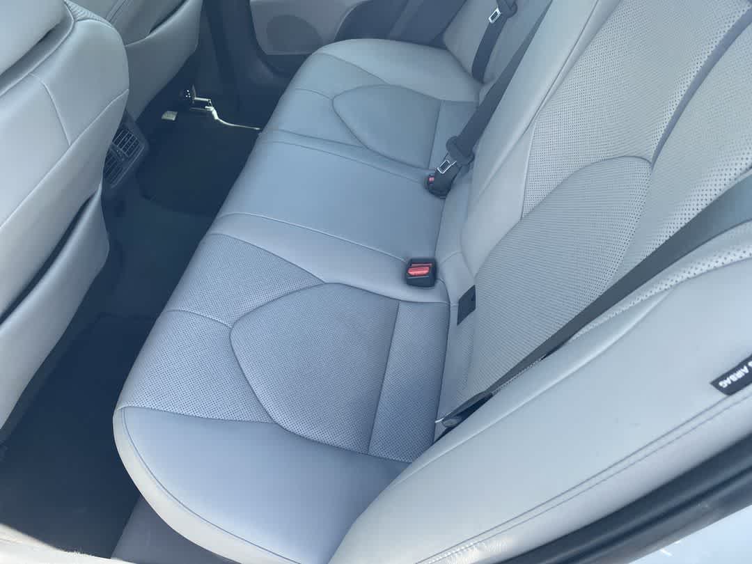 2023 Toyota Camry Hybrid XLE