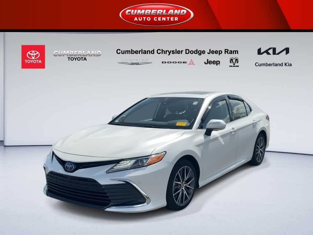 2023 Toyota Camry Hybrid XLE