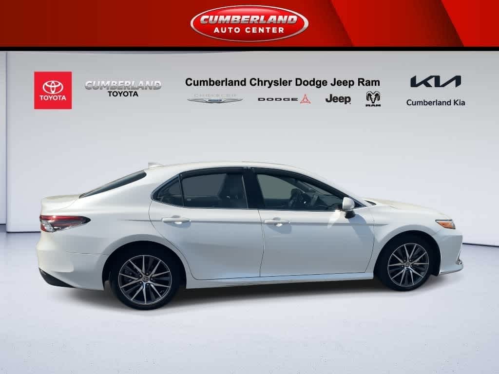 2023 Toyota Camry Hybrid XLE