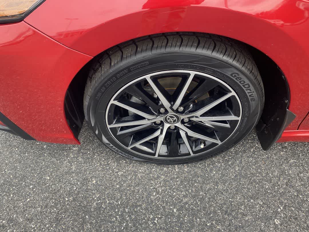 2021 Toyota Camry Hybrid SE