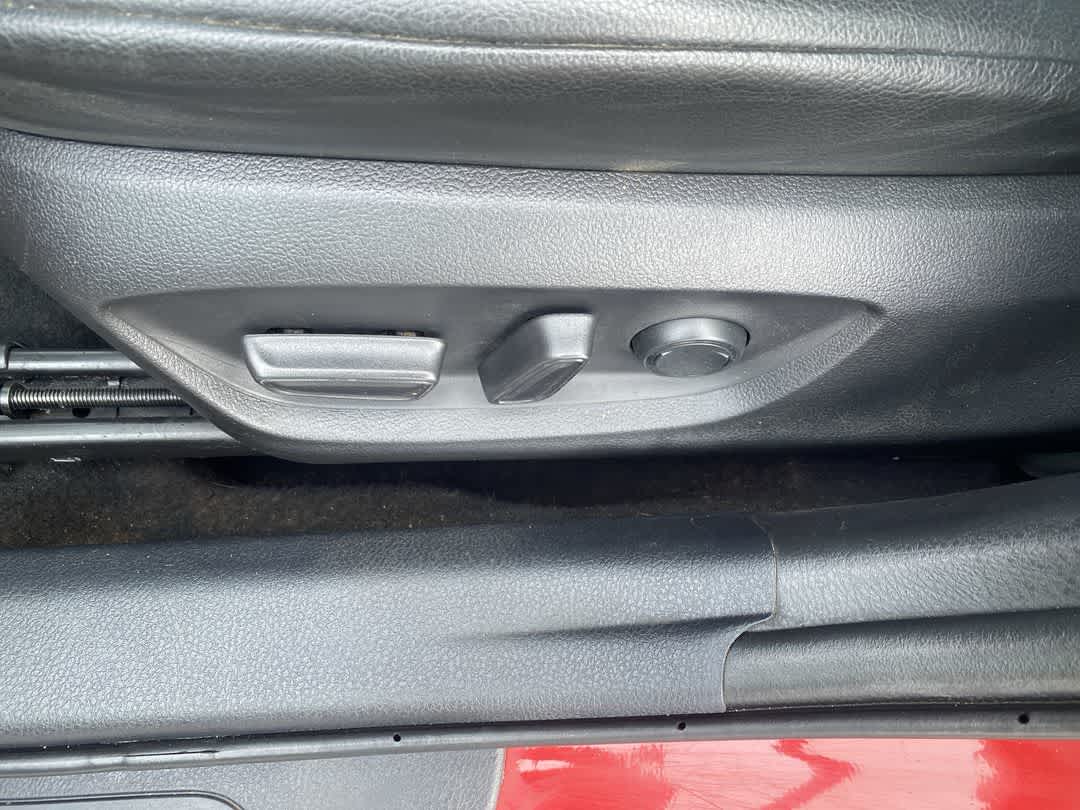 2021 Toyota Camry Hybrid SE