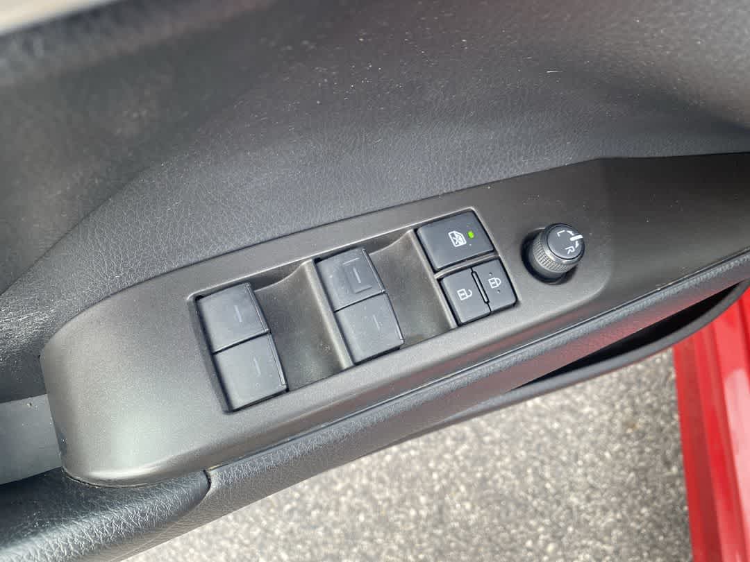 2021 Toyota Camry Hybrid SE