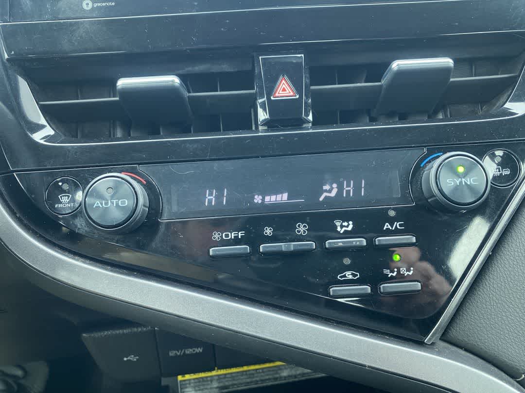 2021 Toyota Camry Hybrid SE