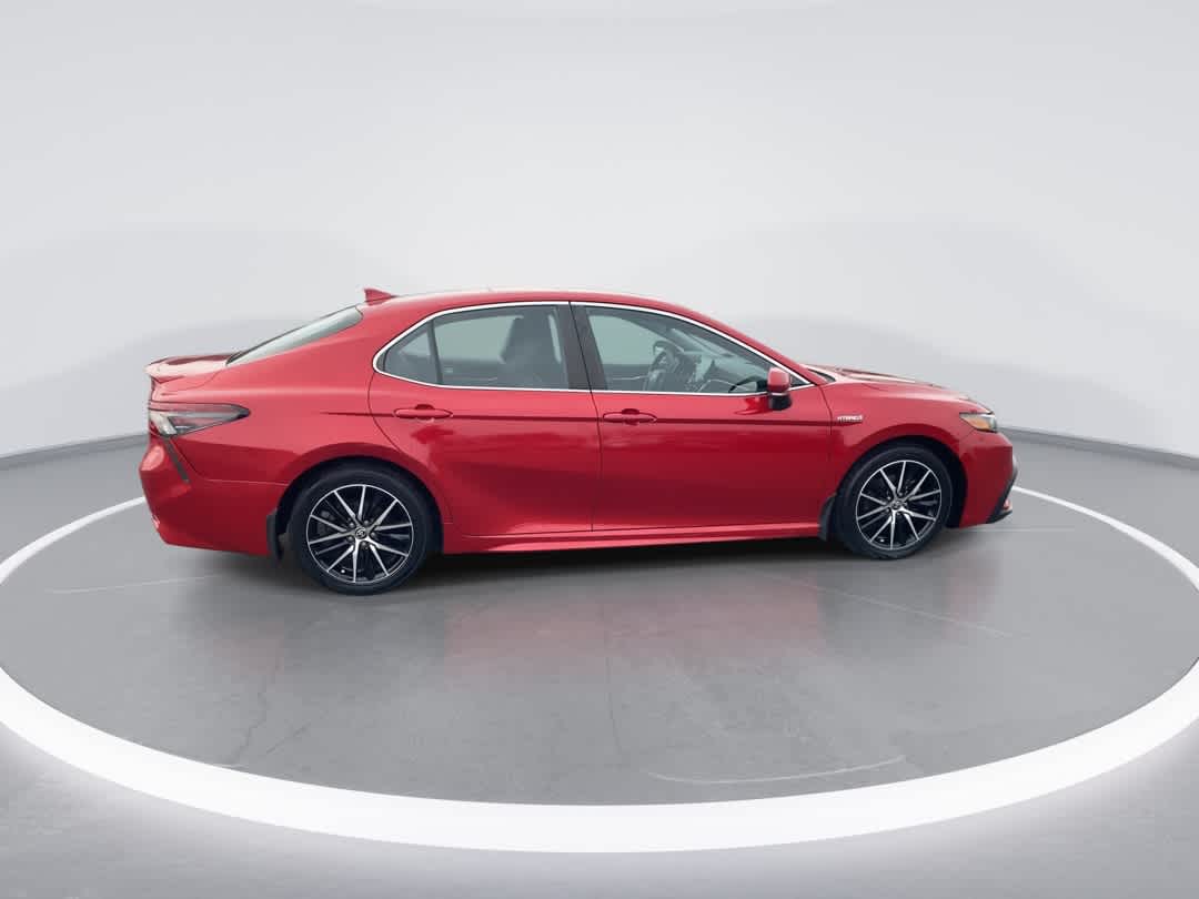 2021 Toyota Camry Hybrid SE
