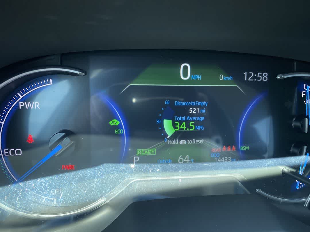 2025 Toyota RAV4 Hybrid XLE