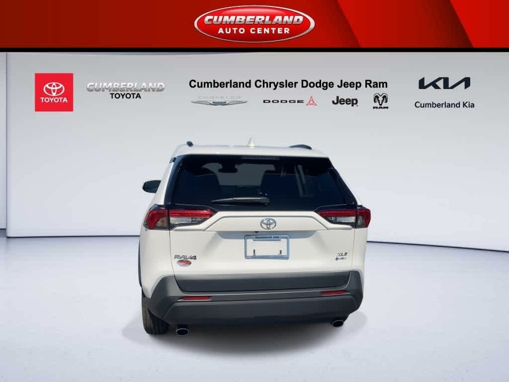 2025 Toyota RAV4 Hybrid XLE
