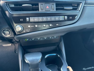2024 Lexus ES 350 Luxury