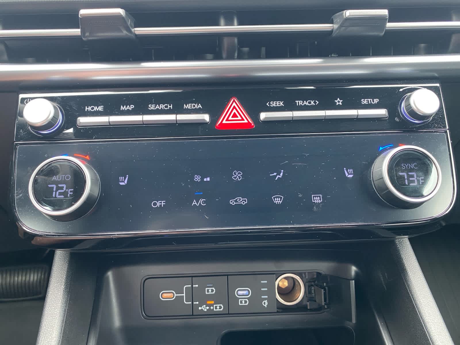 2025 Hyundai Santa Cruz SEL Activity
