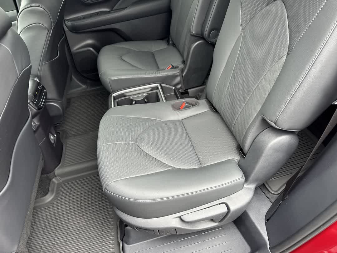 2025 Toyota Grand Highlander Platinum