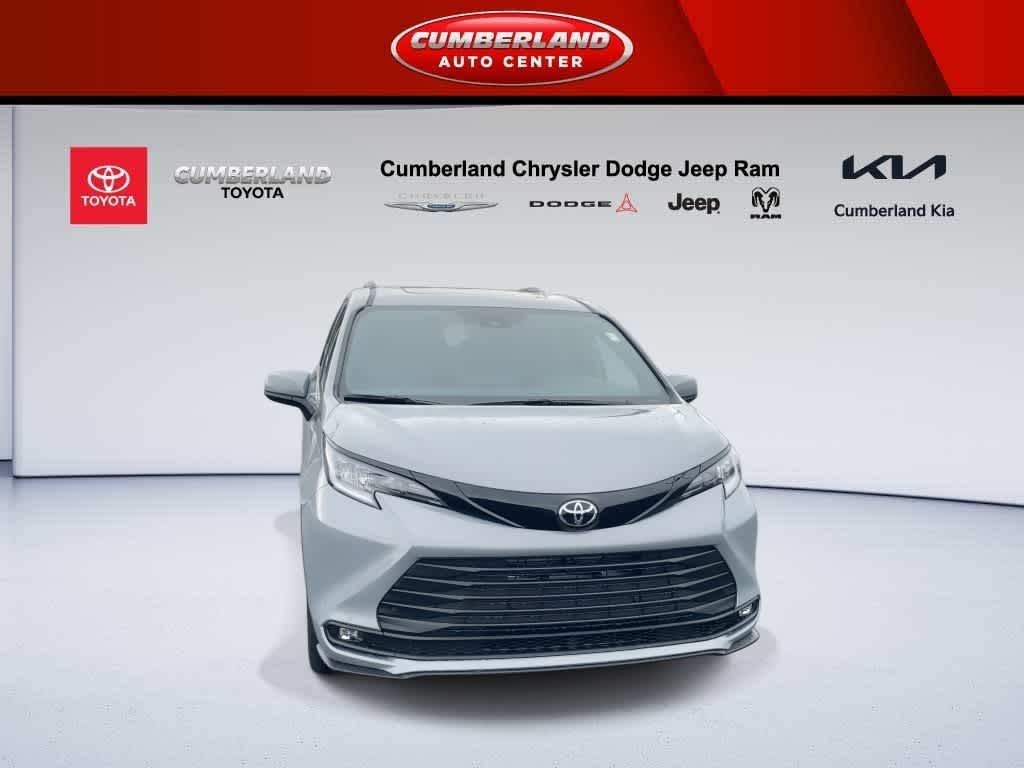 2026 Toyota Sienna Woodland Edition