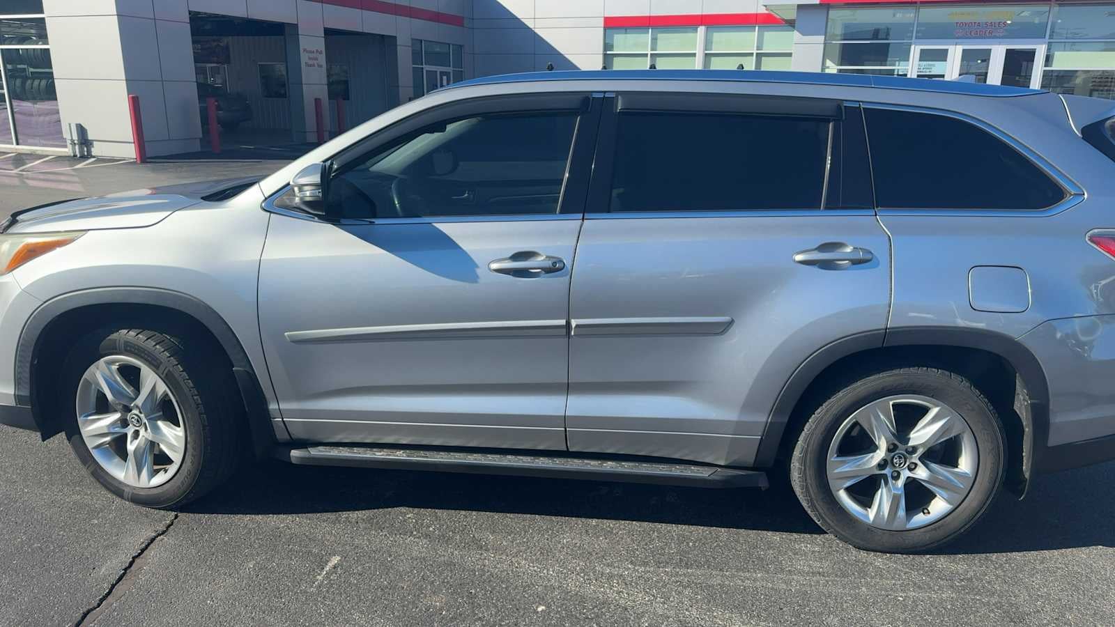 2016 Toyota Highlander Limited Platinum