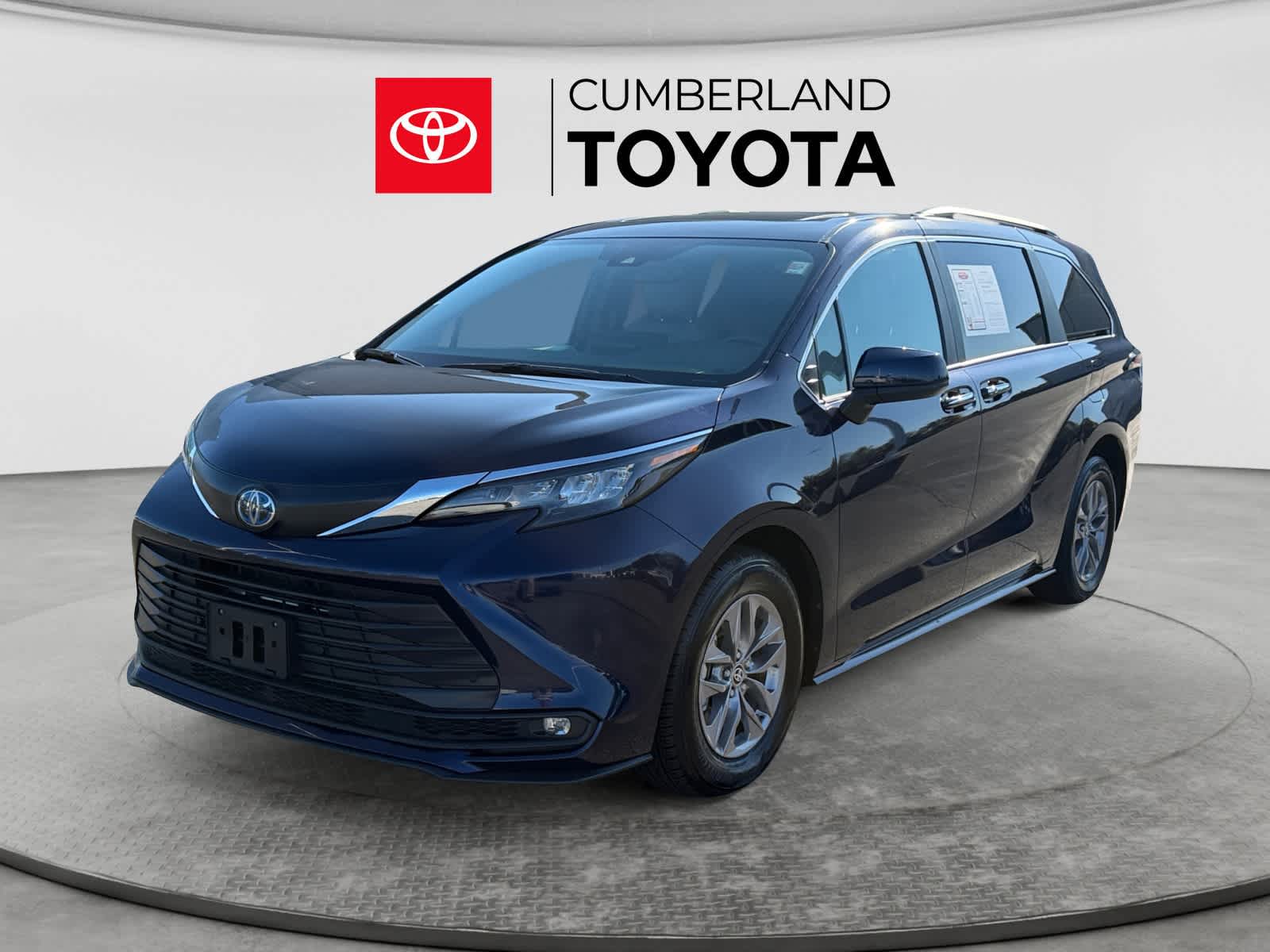 2025 Toyota Sienna XLE