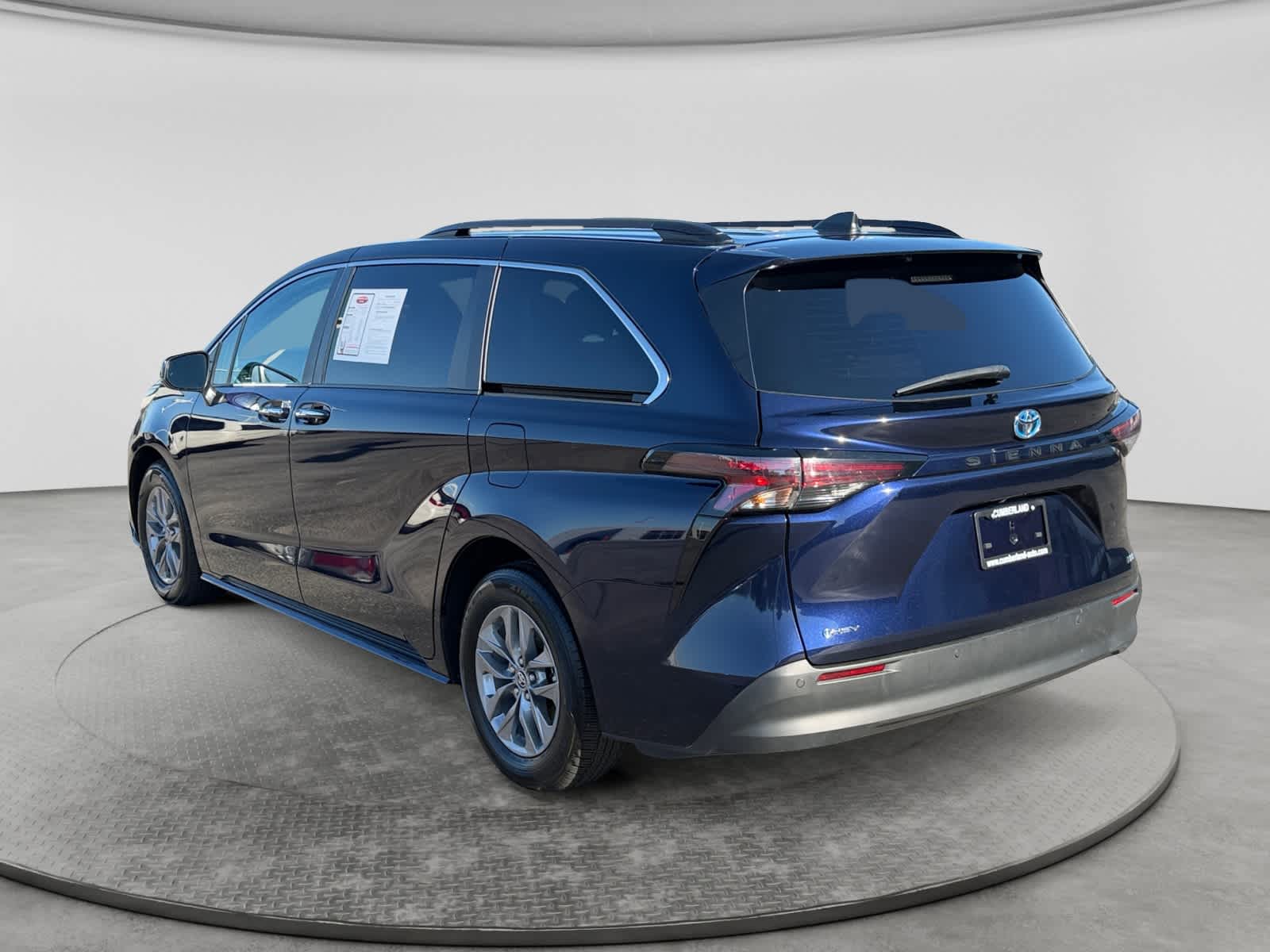 2025 Toyota Sienna XLE