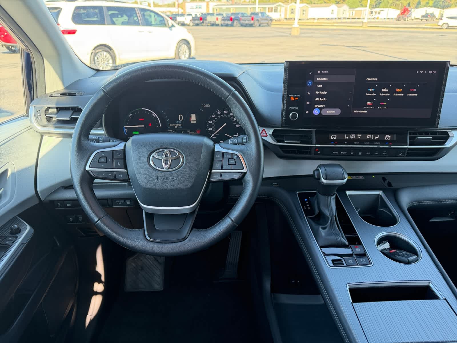 2025 Toyota Sienna XLE