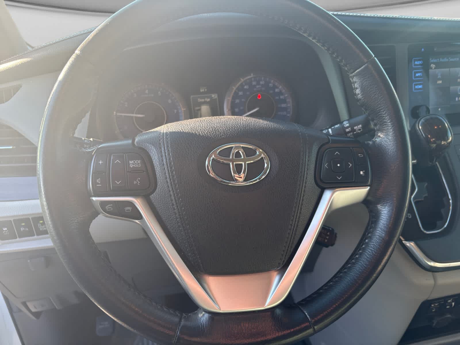 2017 Toyota Sienna XLE