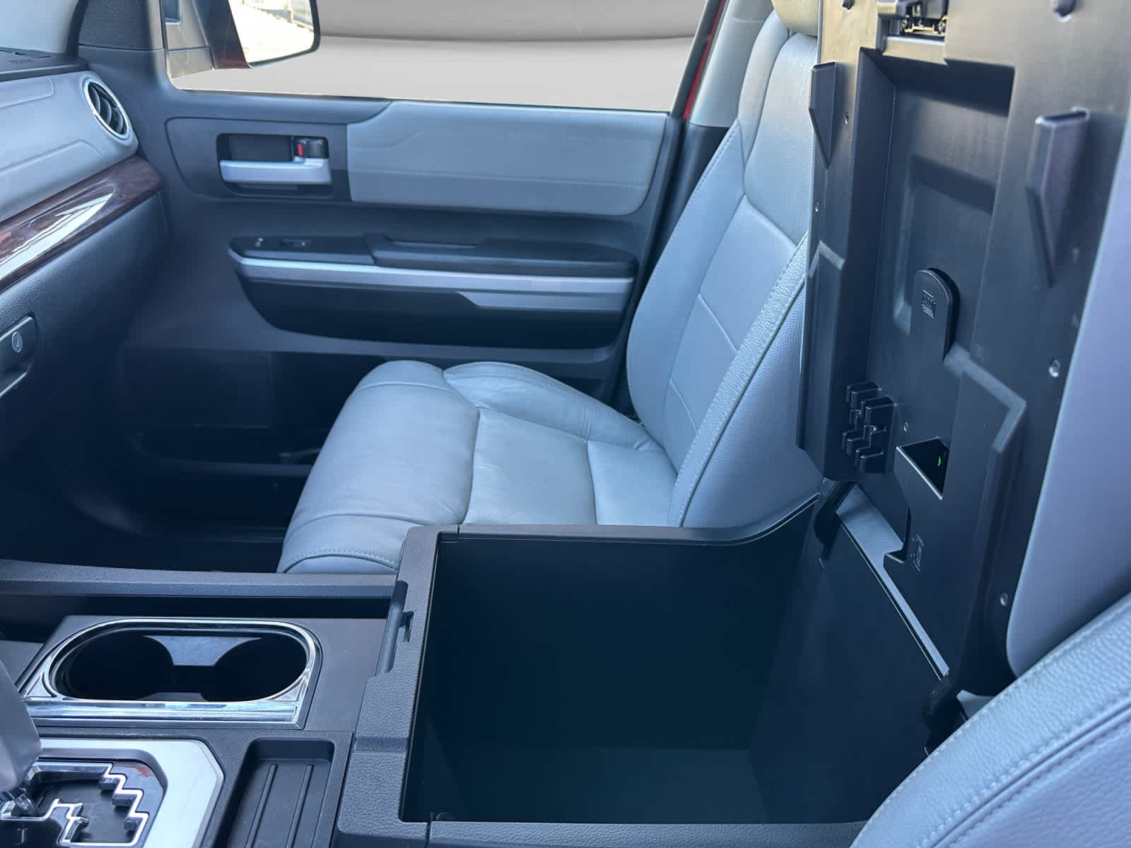 2015 Toyota Tundra LTD