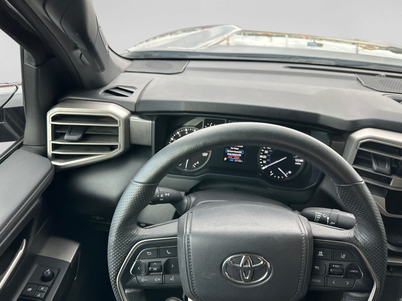 2025 Toyota Tundra SR5