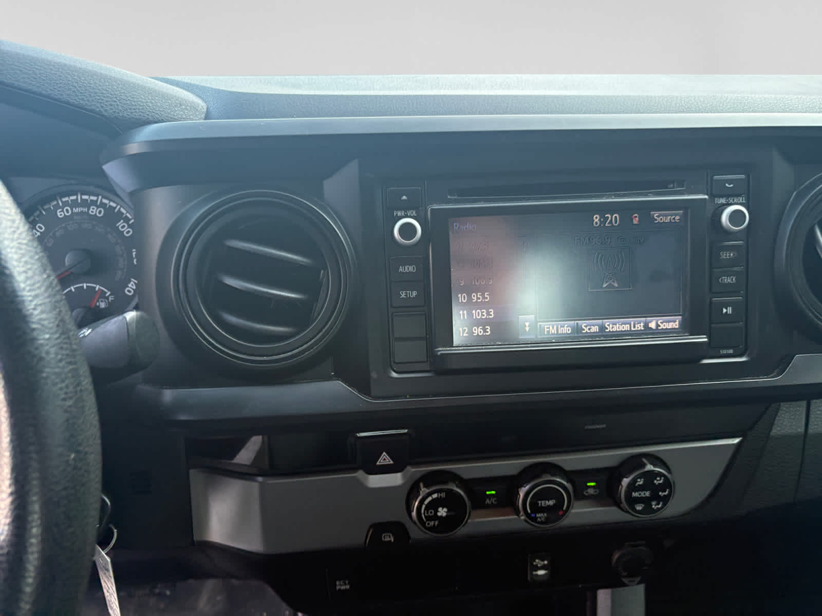 2016 Toyota Tacoma SR