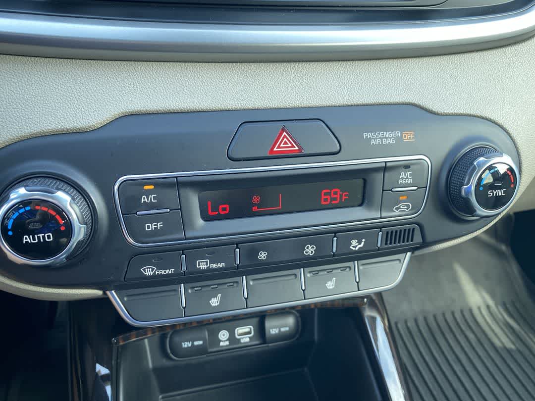 2020 Kia Sorento EX V6