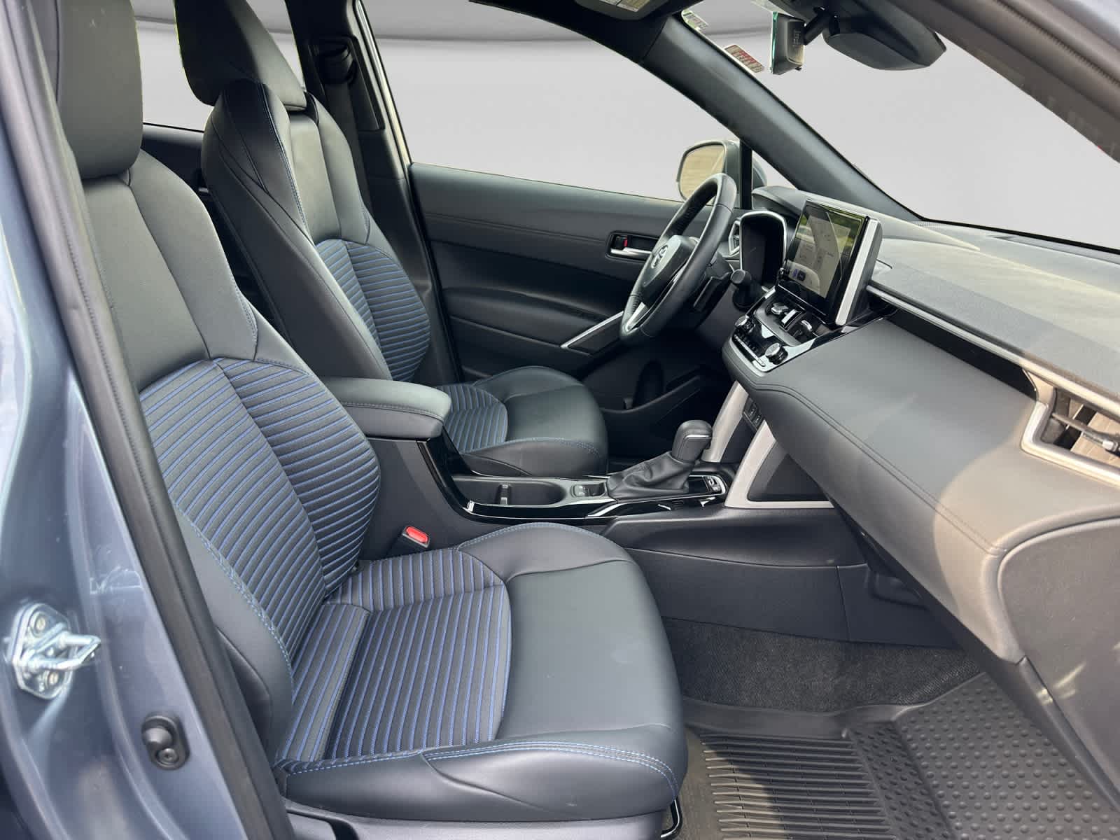 2025 Toyota Corolla Cross Hybrid XSE