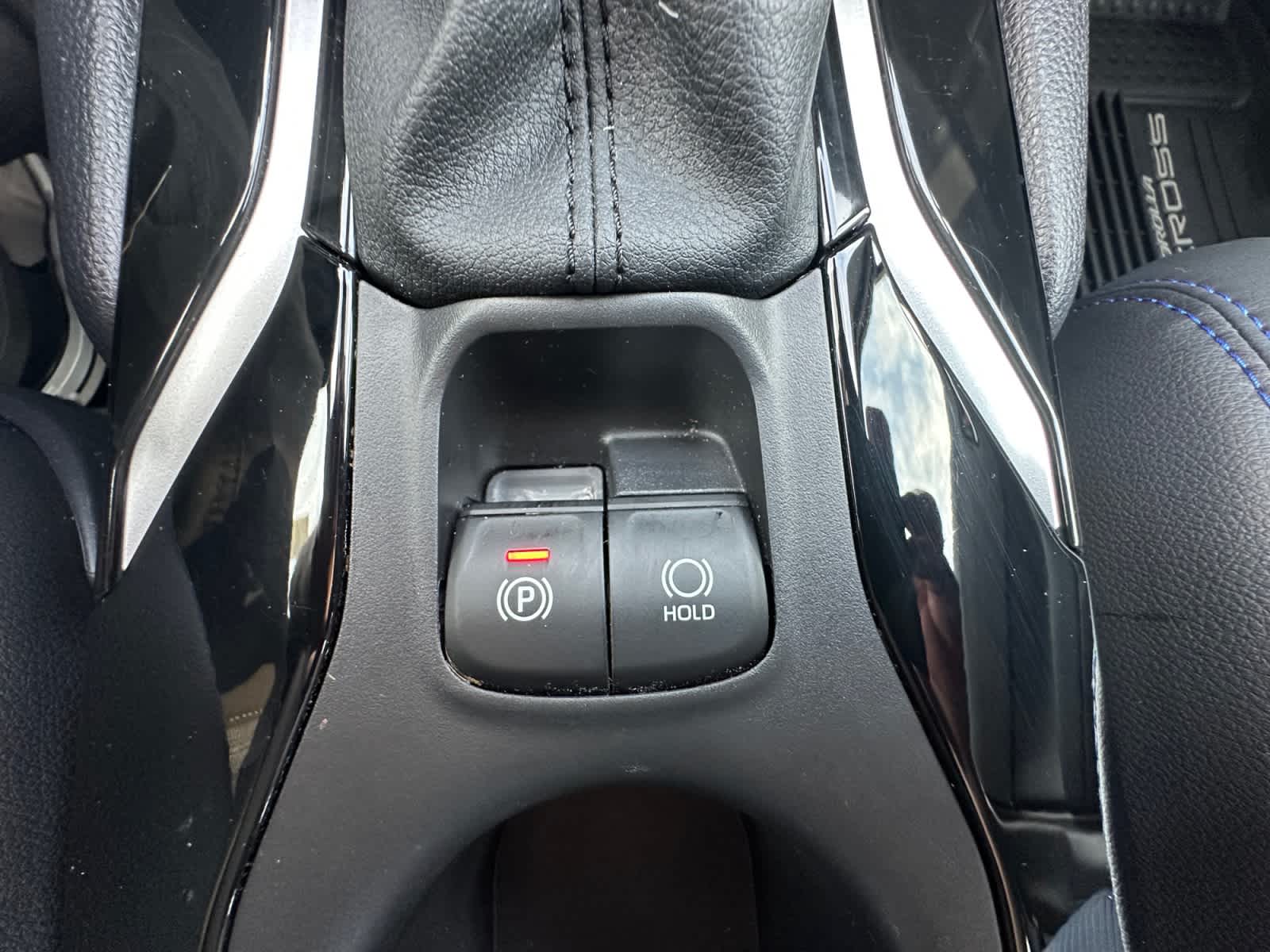 2025 Toyota Corolla Cross Hybrid XSE