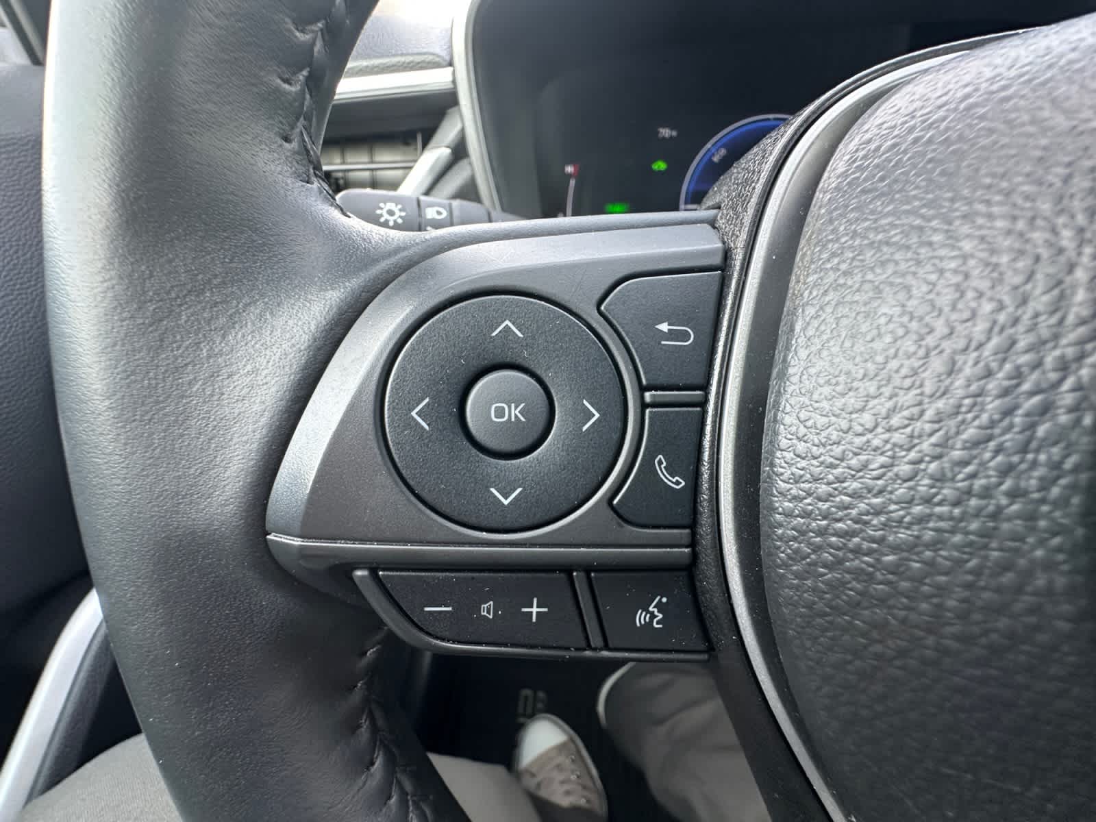 2025 Toyota Corolla Cross Hybrid XSE