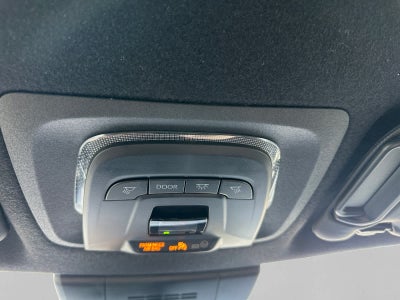 2025 Toyota Corolla Cross Hybrid XSE